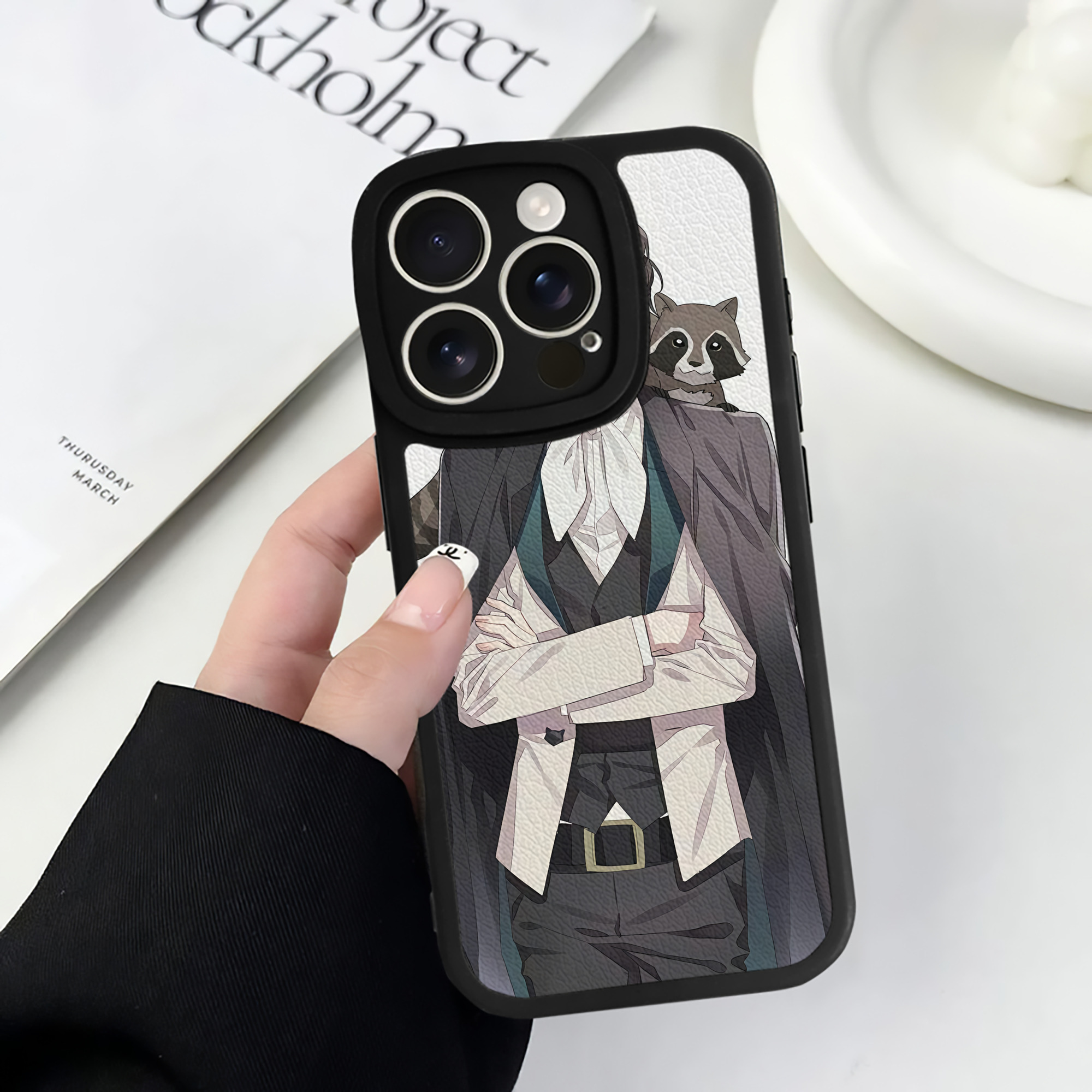 （画像用） 文豪ストレイドッグス Bungo Stray Dogs 【iPhone 16シリーズ対応】シリコンスマホケース（レザー調） 材質：シリコン